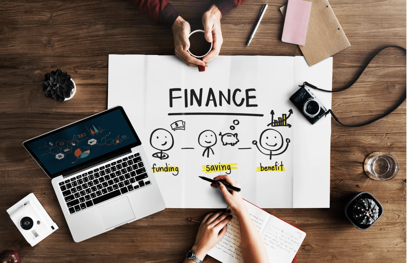 diferencias entre Crowdfunding y Crowdsourcing
